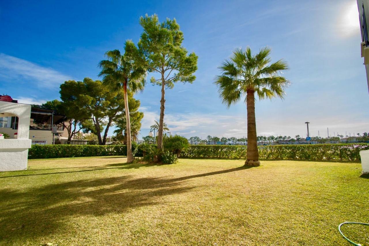 Beachfront Apartment Port d'Alcúdia Extérieur photo